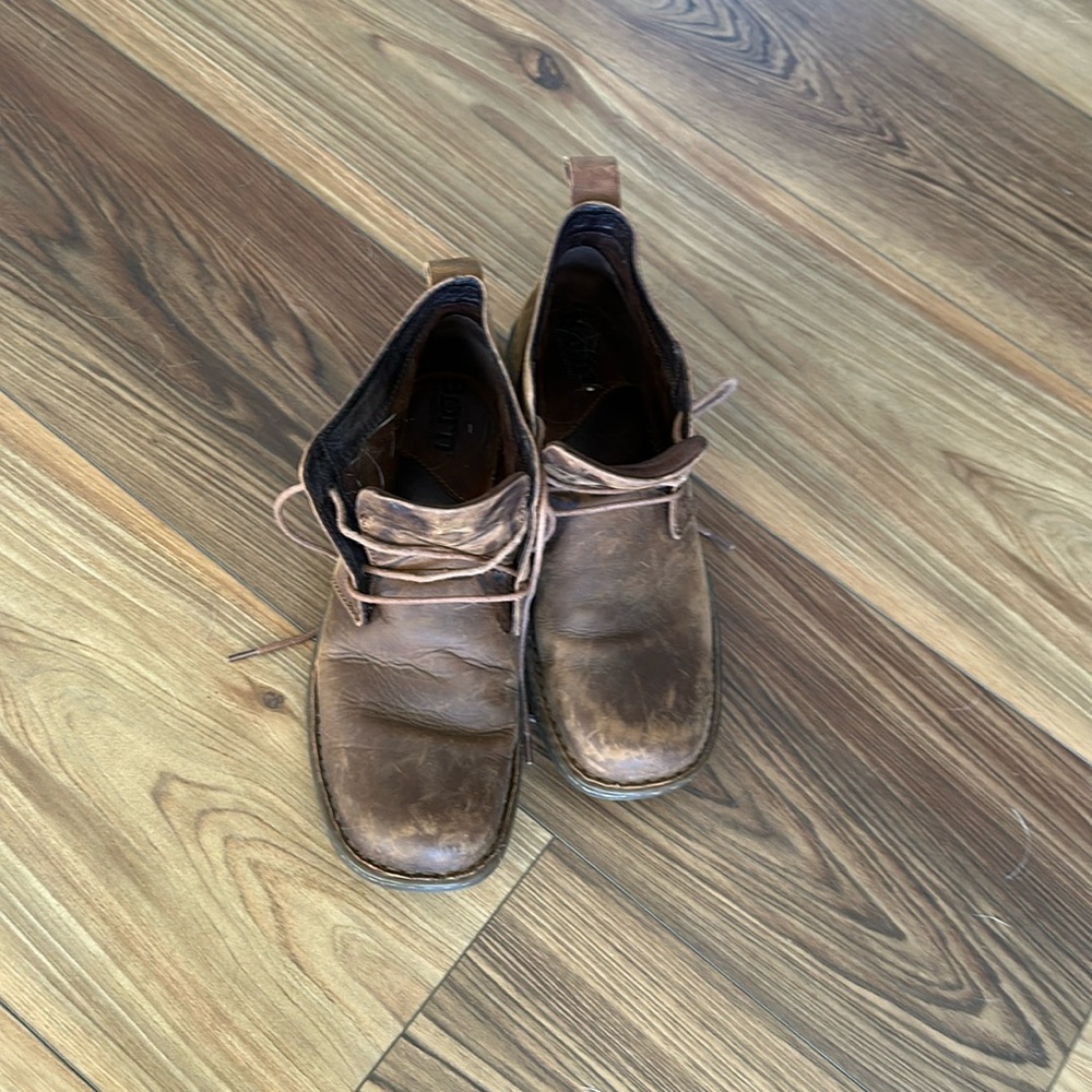 Men’s Born boots